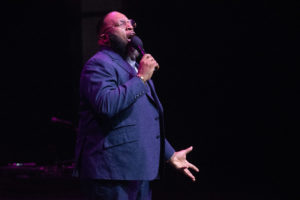 Marvin Sapp performs at Urban One Honors.