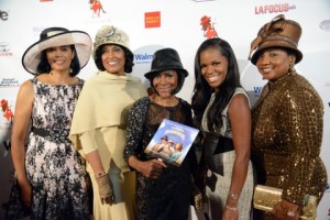 Photo Image. (l-r) Founder Lisa Collins of First Ladies High Tea, First Lady Isabella Drake; Greater Ebenezer Baptist Church, Icon Cicley Tyson; Tony & Emmy winning actress, First Lady Myesha Chaney starring in VH1’s “Preachers of L.A.” of Antioch Church of Long Beach and First Lady Debra Williams; McCoy Memorial Baptist Church.
